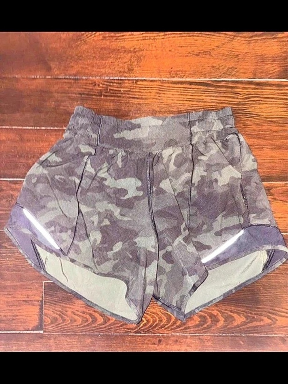 Lululemon Camo Shorts Size 2 Like New